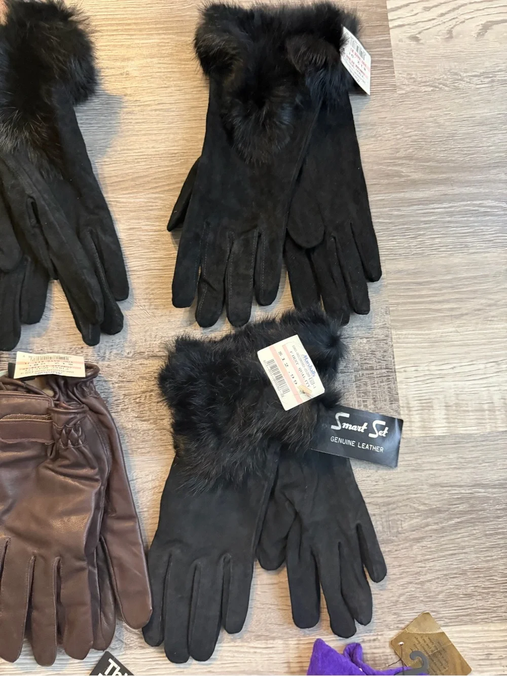 15 Pairs Vintage Women’s Gloves Lot NEW NOS Leather Suede Isotoner Fur Trim